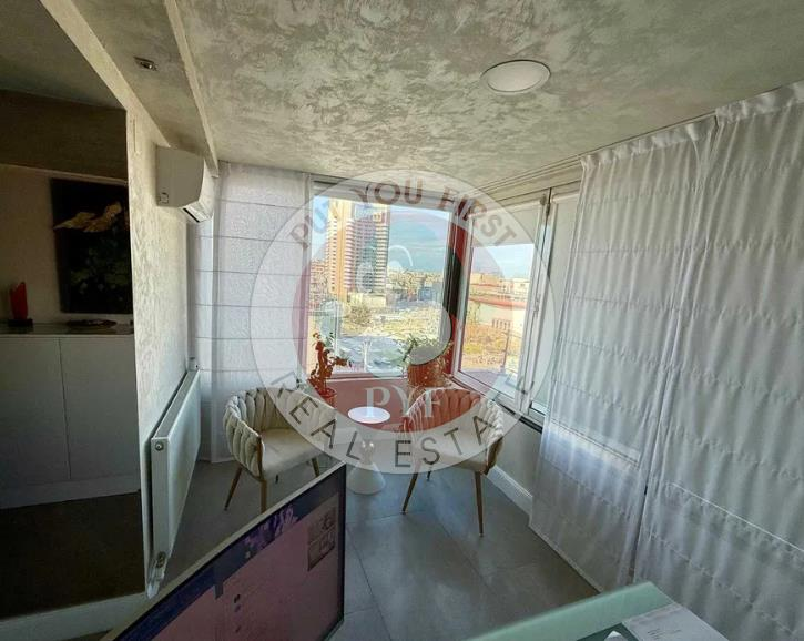 Universitate l Spatiu Birou l Triplex l Decomandat l 220mp l B10164